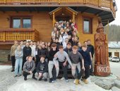 Sníh, hory a parta, která držela pohromadě