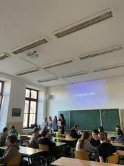 Jak jsme se na 1 den stali učiteli a vyučovali o EU