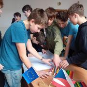 Jak jsme se na 1 den stali učiteli a vyučovali o EU